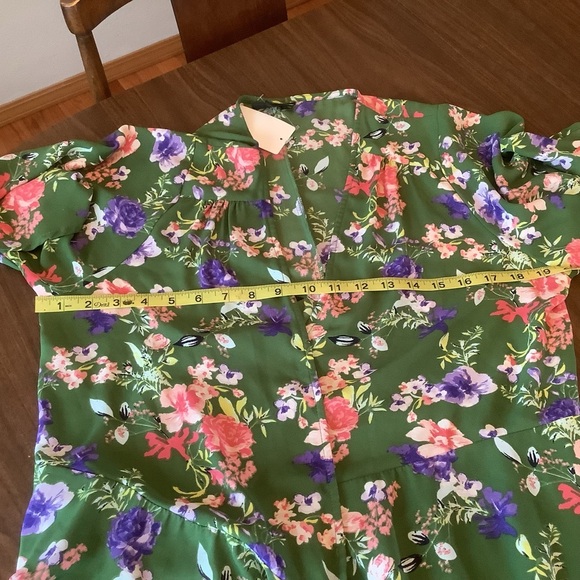 Bobeau Green Wrap Midi Dress with Tie Front - Picture 5 of 8